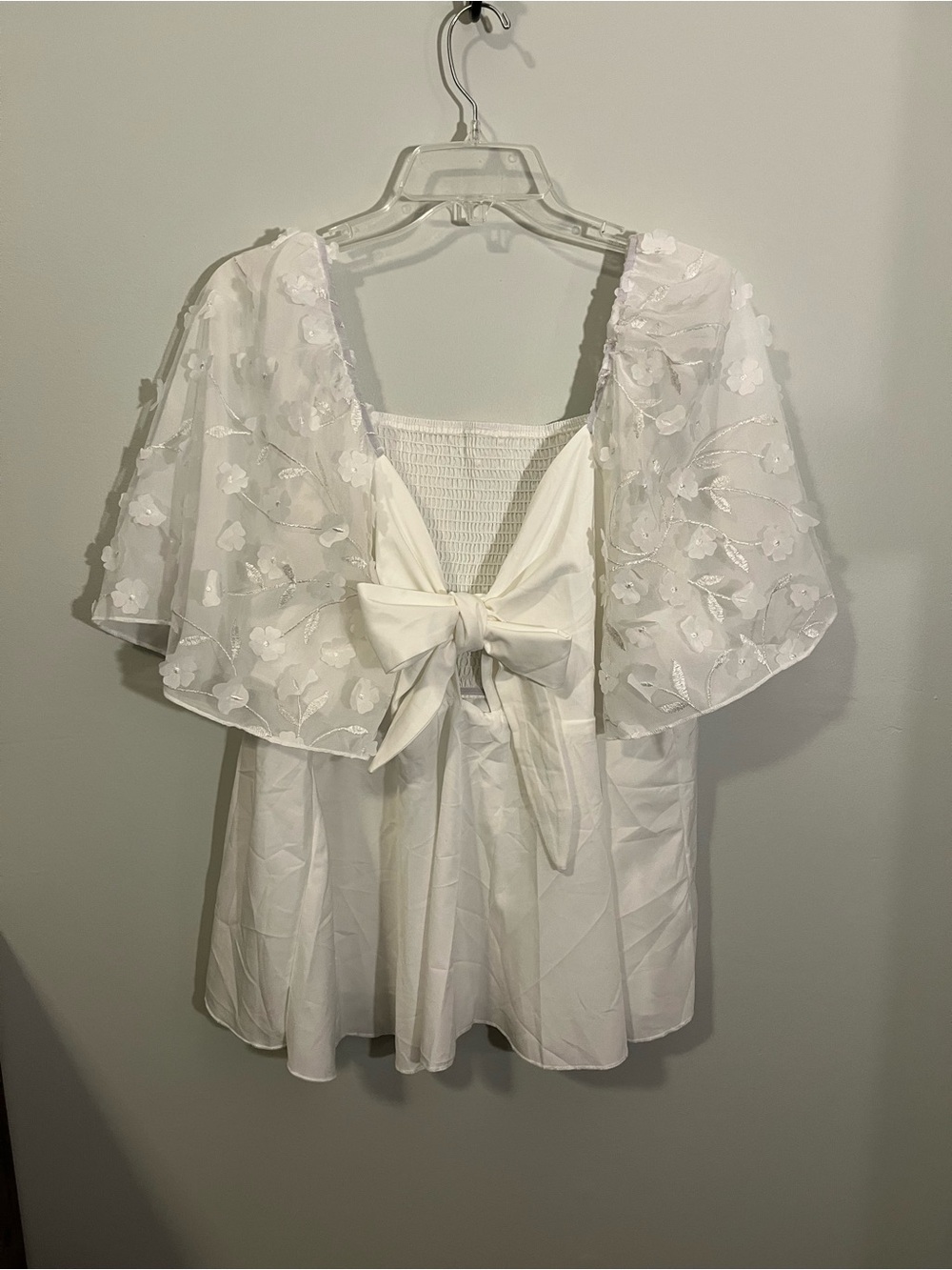 BOUTIQUE White 3D Floral Sleeve Tie Front Short Sleeve Blouse